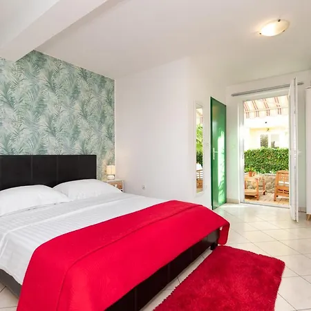 Kosic Cosy & Perfect For Two