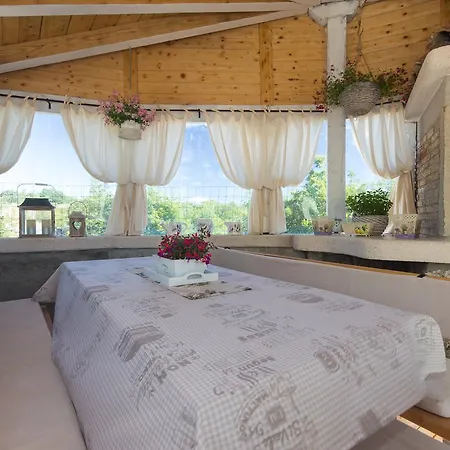 Kosic Cosy & Perfect For Two Apartmán