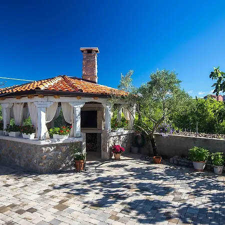 شقة Kosic Cosy & Perfect For Two